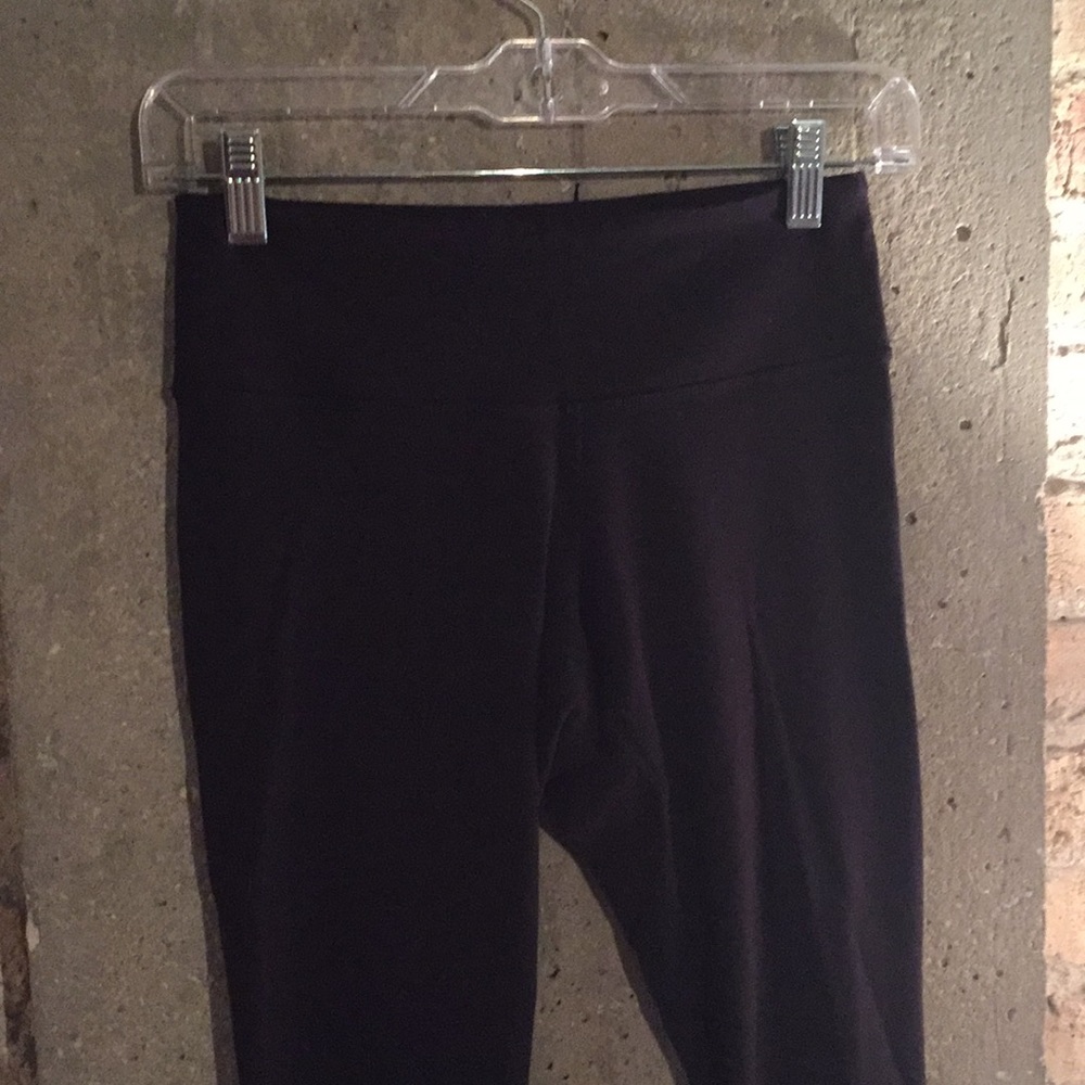 Lululemon Wunder Under Size 4 Black - Good Condit